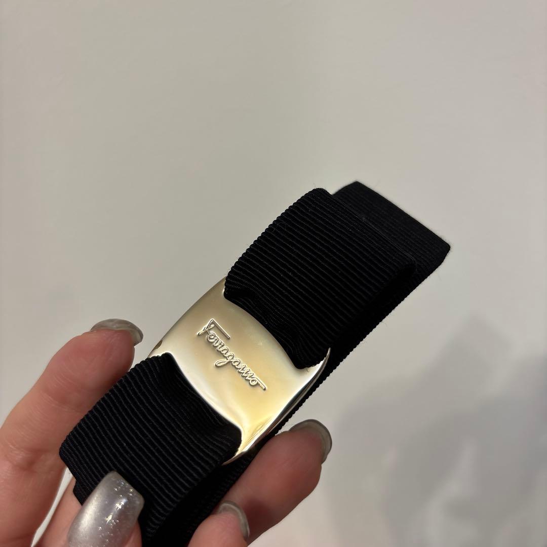 【新品未使用】フェラガモ バレッタ