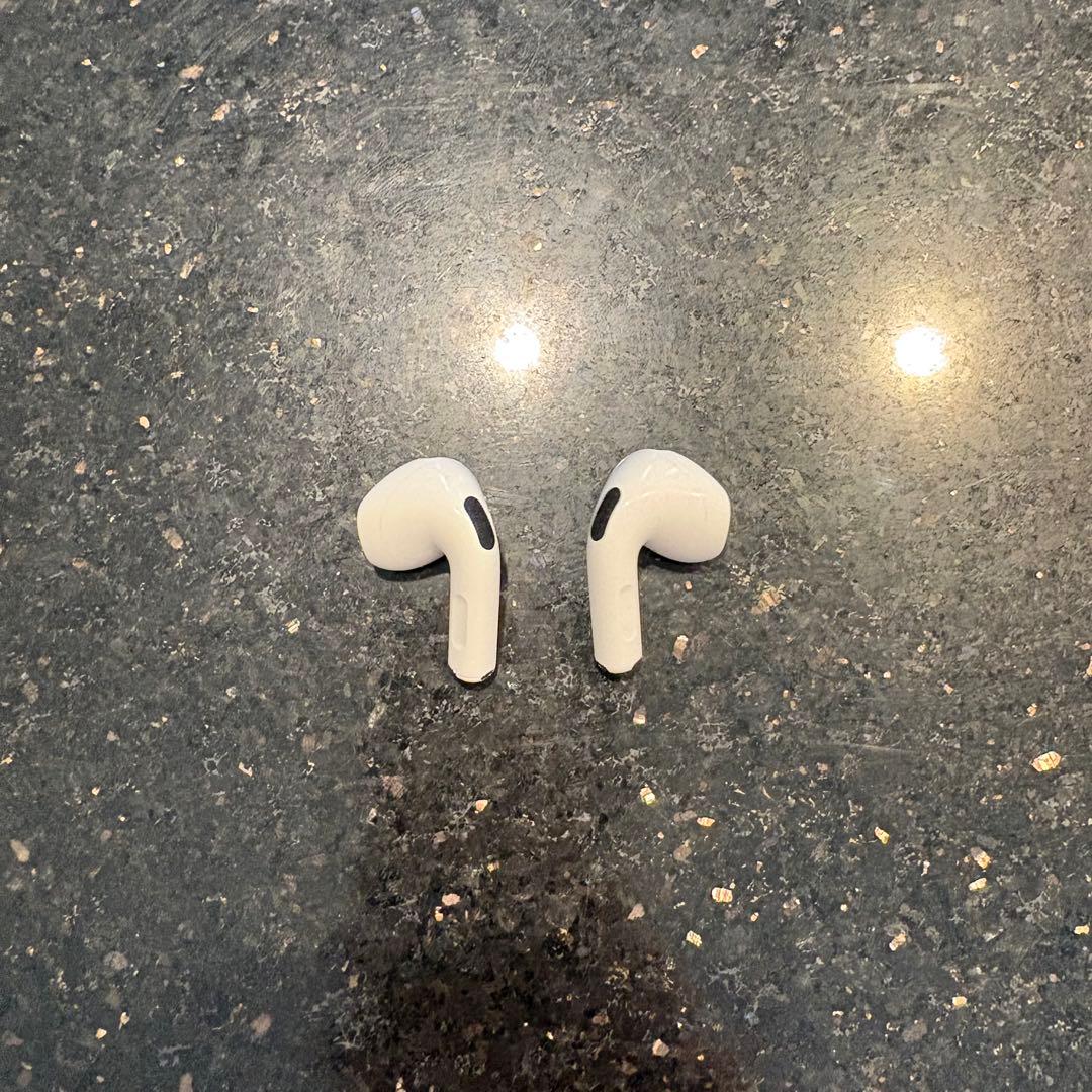 AirPods 第4世代 本体のみ ケースなし 両耳 動作確認済み