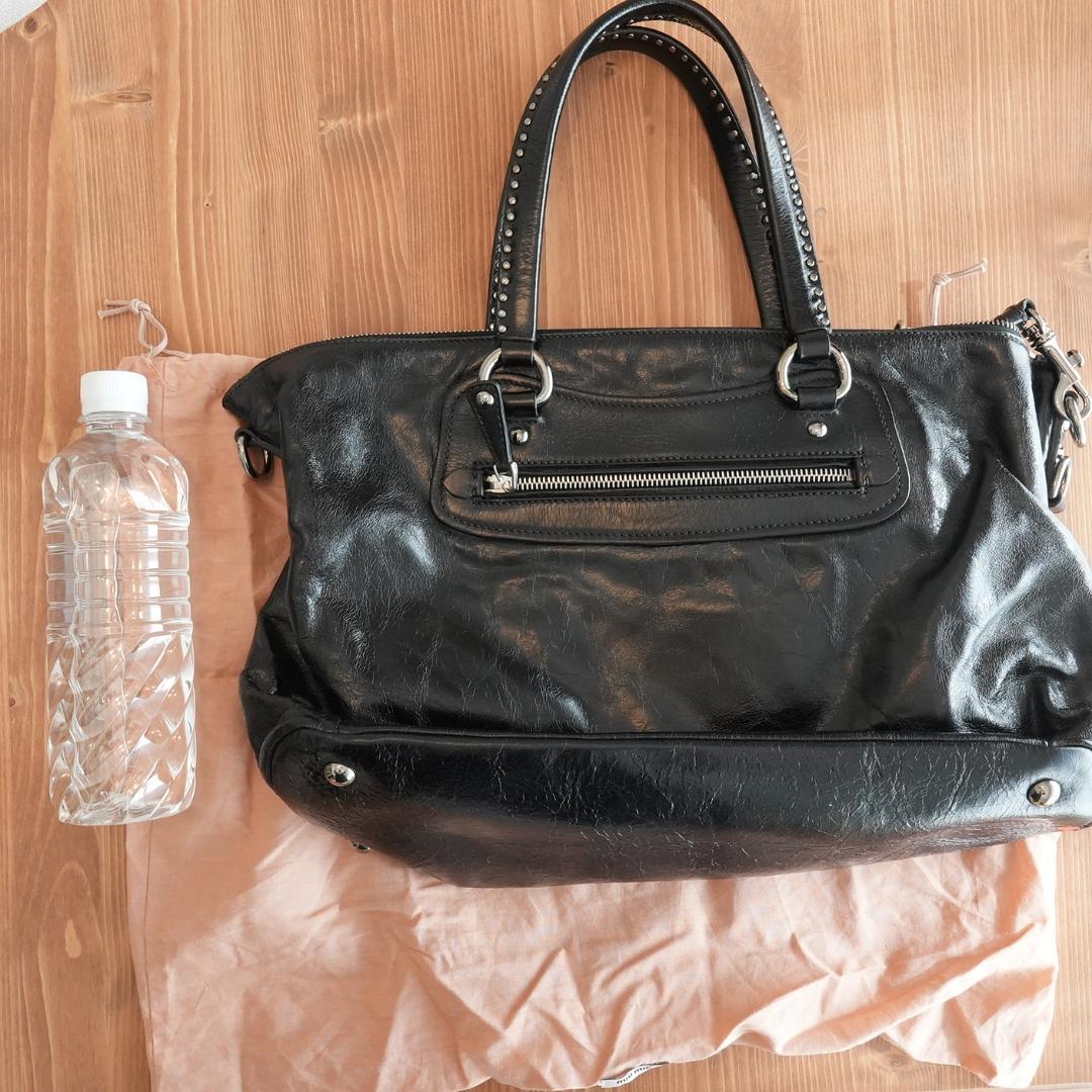 た*ん様 【新品未使用】miu miu 黒 レザー バッグ