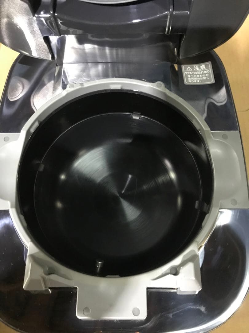 【美品】象印 炎舞炊き炊飯器 5.5合NW-FB10-BZ 濃墨