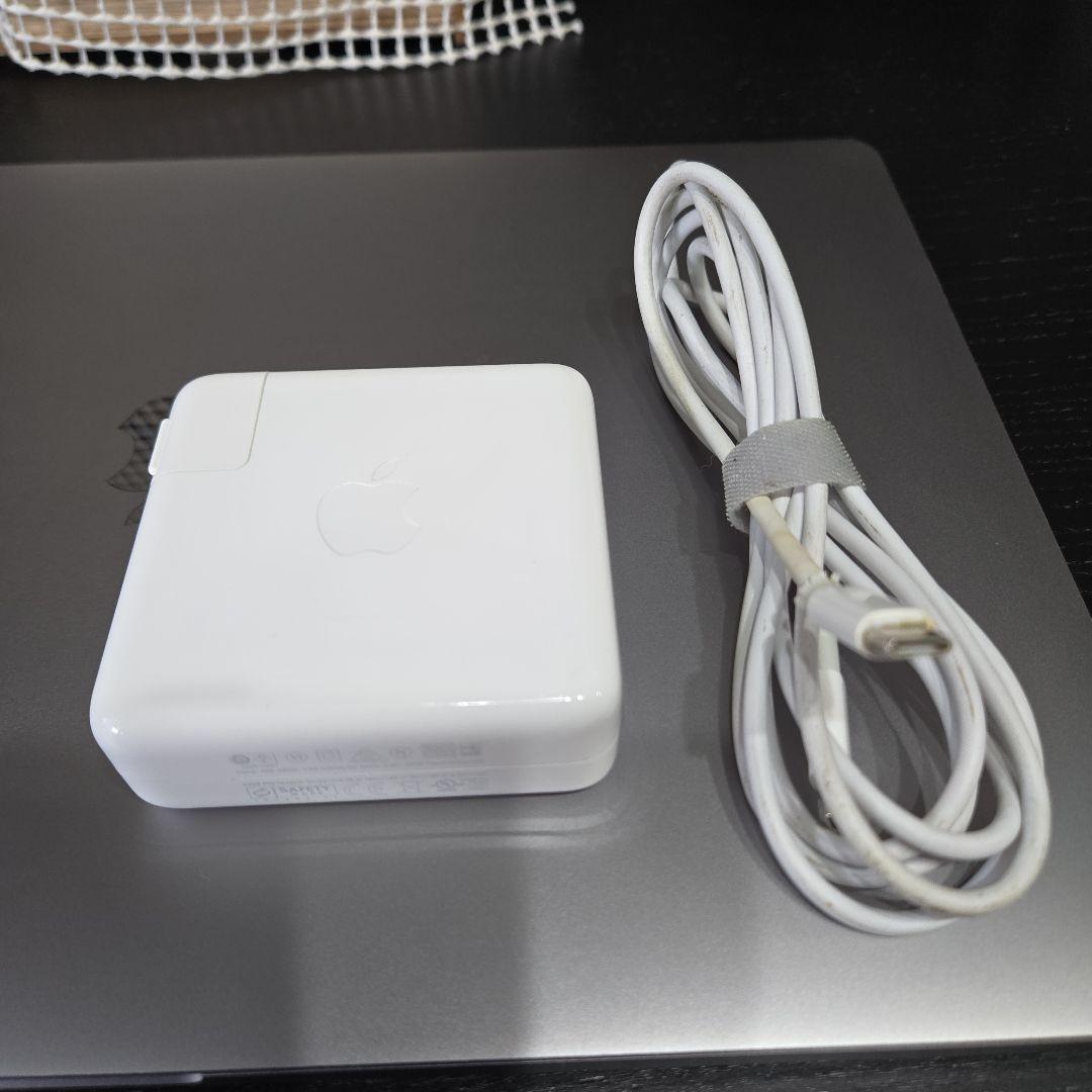 macbook pro 2019 16インチ i7