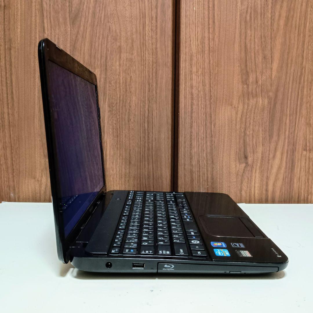 TOSHIBA dynabook Corei7 メモリ16GB SSD512GB
