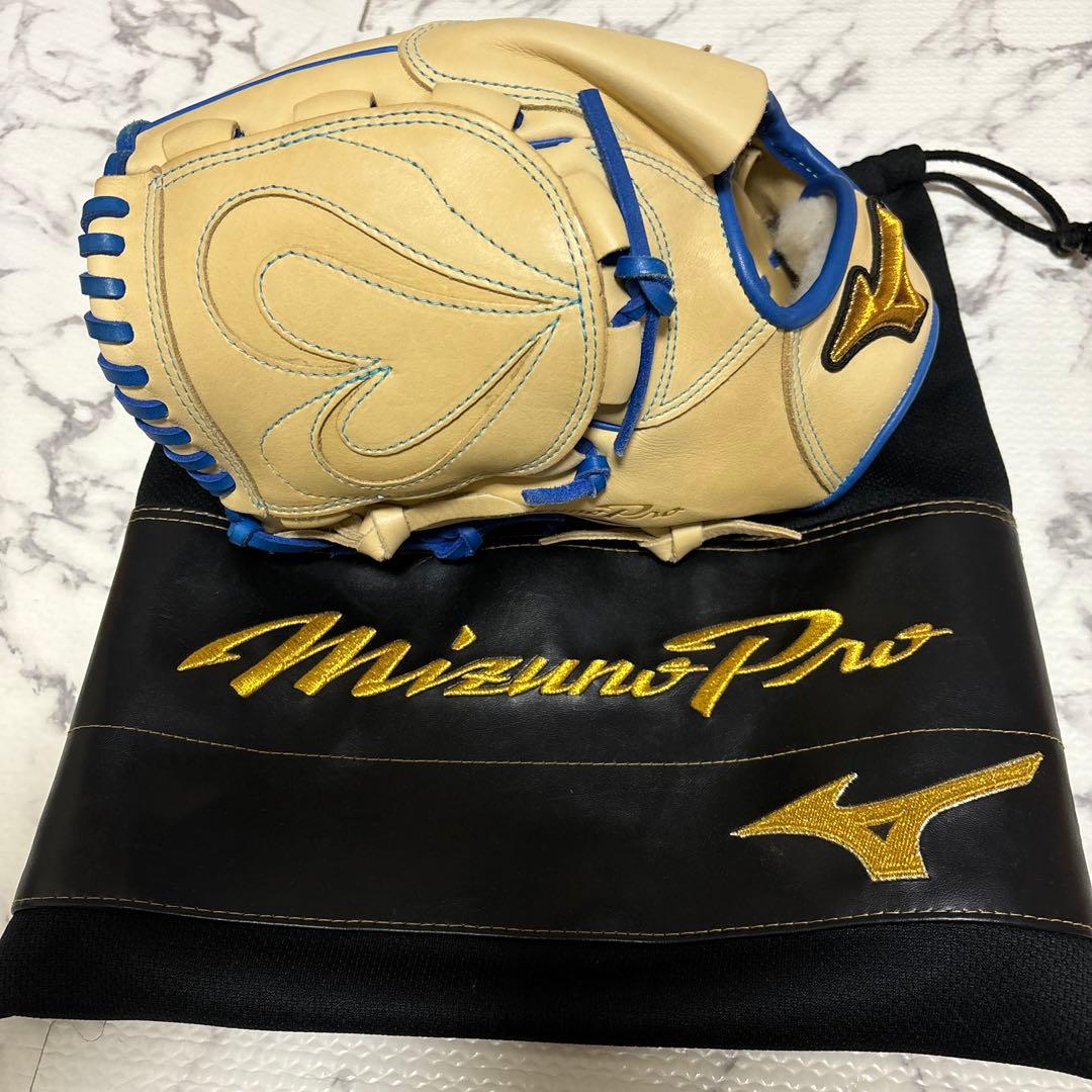 Mizuno Pro 軟式用　左投げ　ブロンド/青