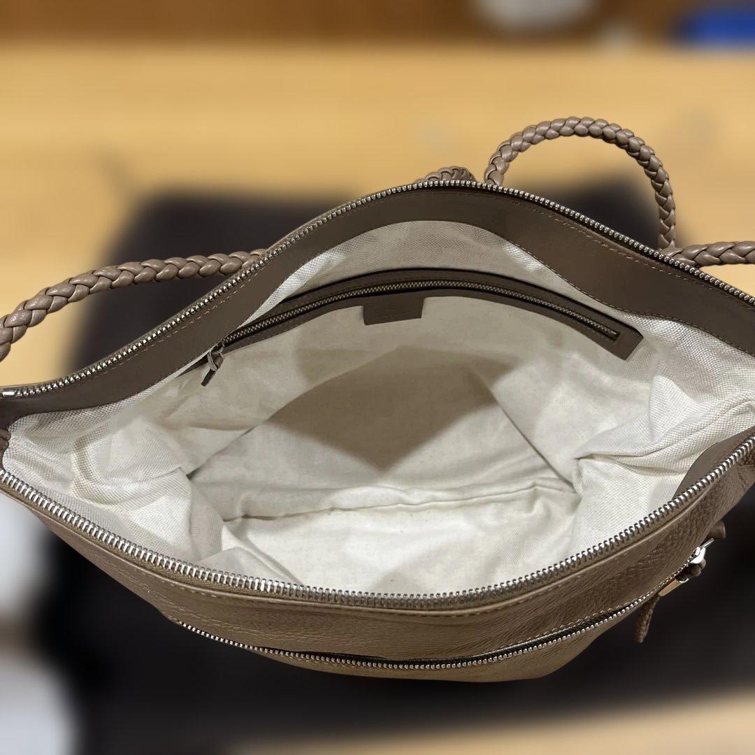 GUCCI インターロッキングブラウンレザー ショルダーバッグ