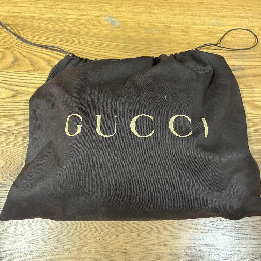 GUCCI インターロッキングブラウンレザー ショルダーバッグ