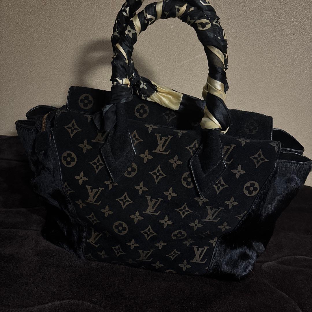 ⭐*️様 新春割引Louis Vuitton ブラック ハンドバッグ