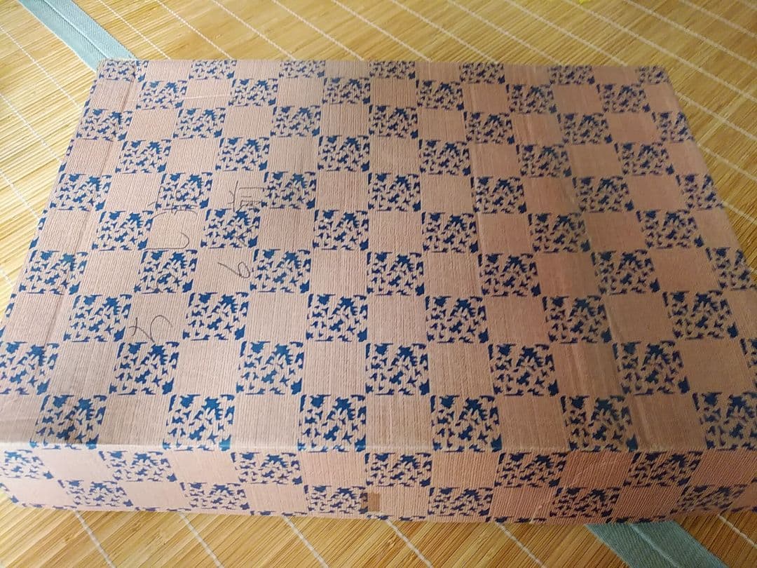 ちらしセット皿付花水仙　キッチン　台所　食器