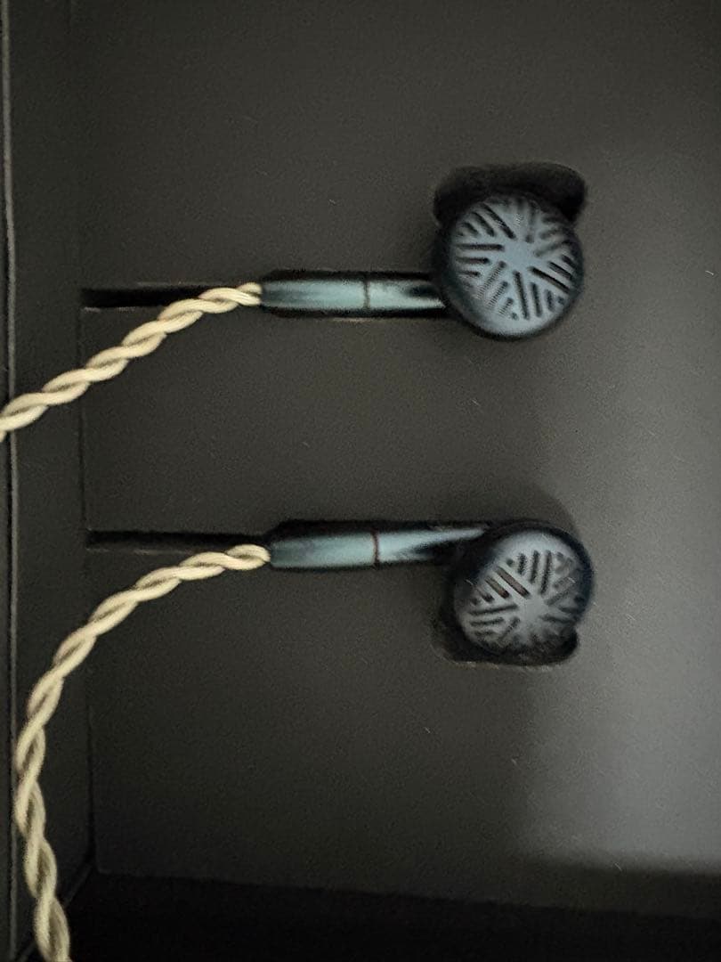 FiiO FF5 有線イヤフォン