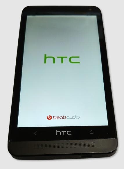 AU HTC L22 J ONE BEATS Android 32GB 極上状態