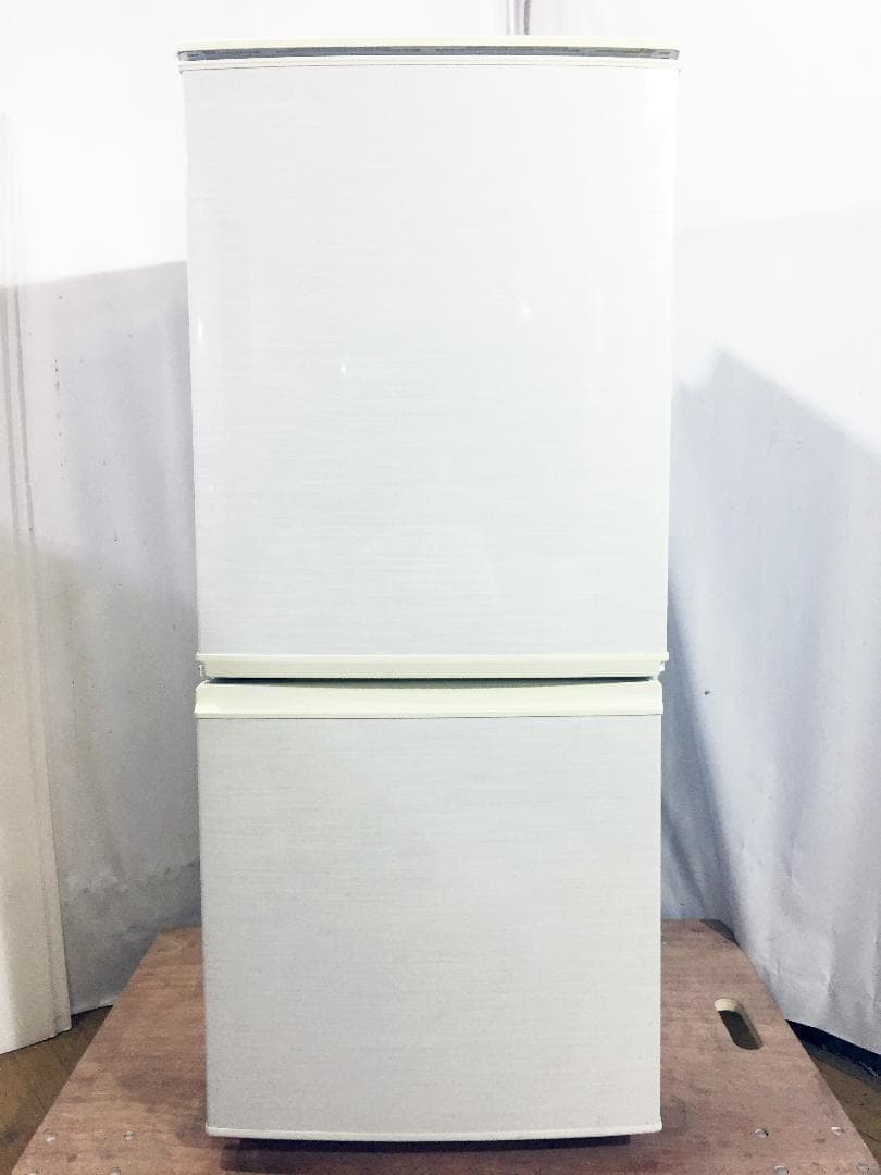 送料無料★SHARP 137L 冷蔵庫【SJ-14W-W】