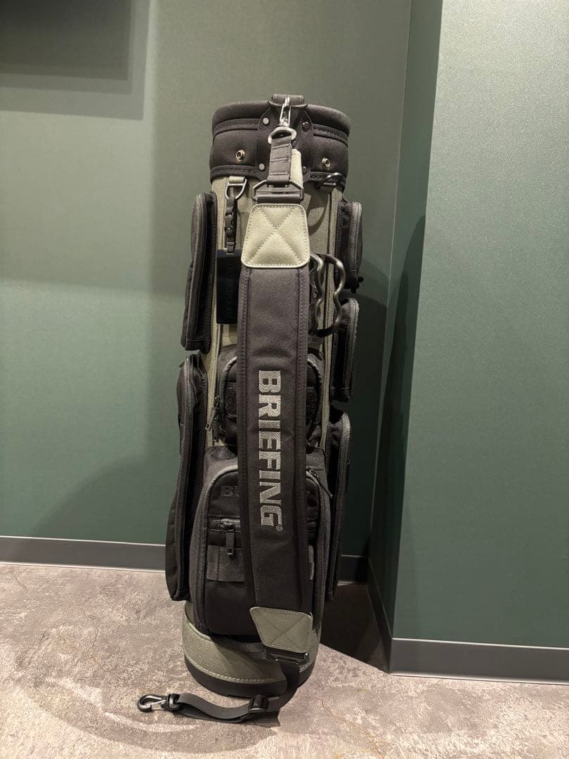 BRIEFING ゴルフバッグ・キャディバッグ ブラック・グレー