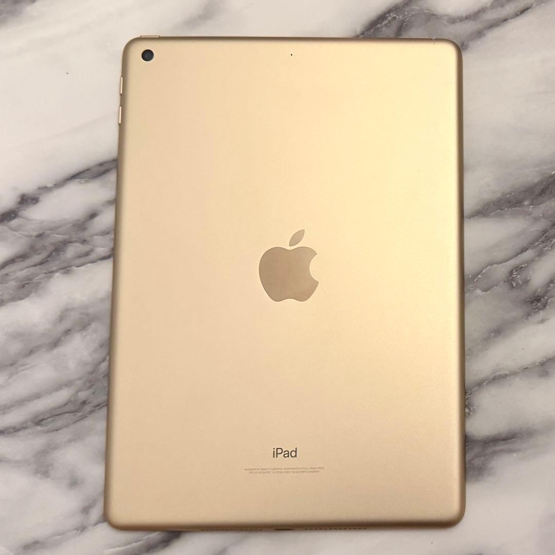 【匿名配送】Apple iPad 第5世代 32GB 本体 ゴールド