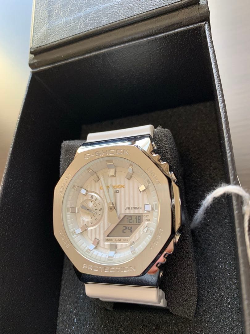 【新品未使用】カシオ G-SHOCK GM-2100 新発売モデル タグ付き