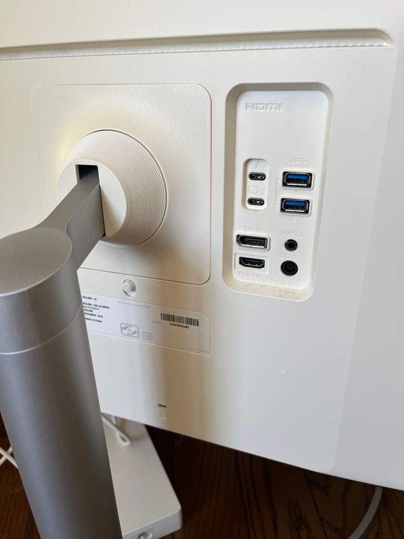 LG 4Kモニター UltraFine Display 32UL950-W