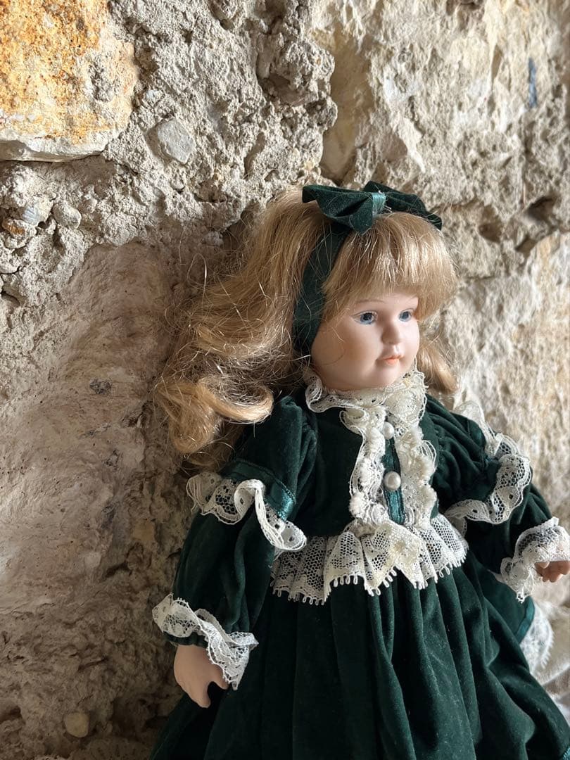 ◆フランスアンティーク陶器ビスクドール、中世ドレス、レースフリルブルーアイ金髪