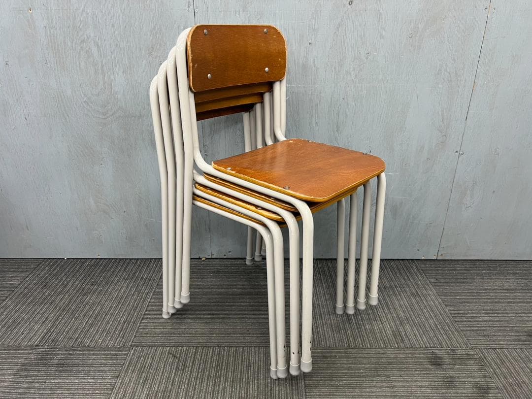 538◆格安配送地域あり◆コクヨ製◆学童机・椅子4組(旧JIS1号)学校学習塾