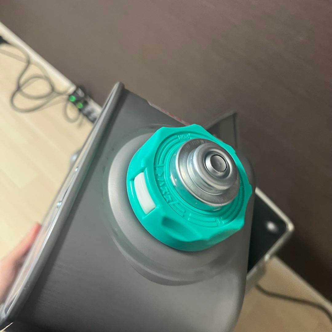 美品　DAINICHI キャスター付　石油ファンヒーター ウォームホワイト