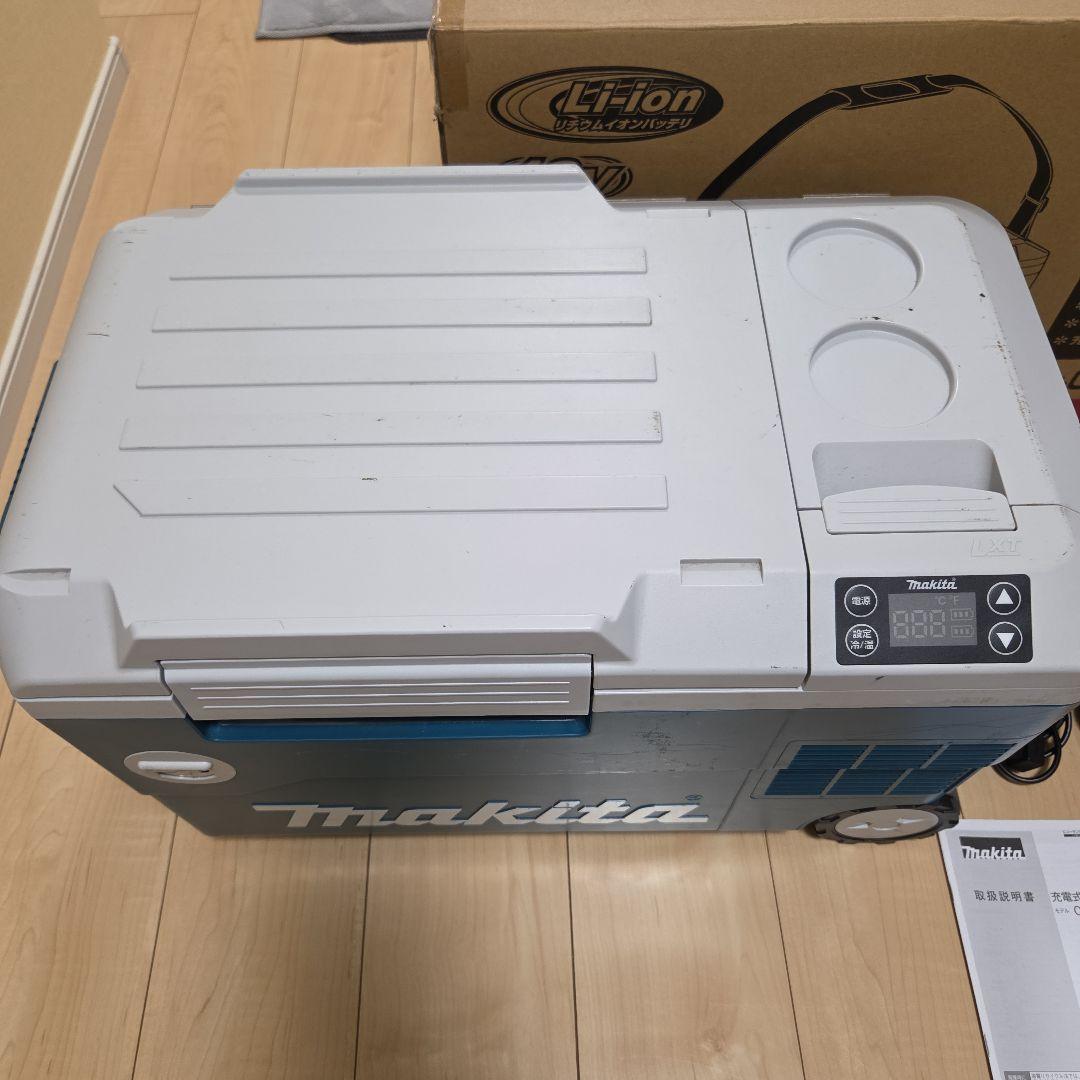 Makita CW180DZ 冷温庫