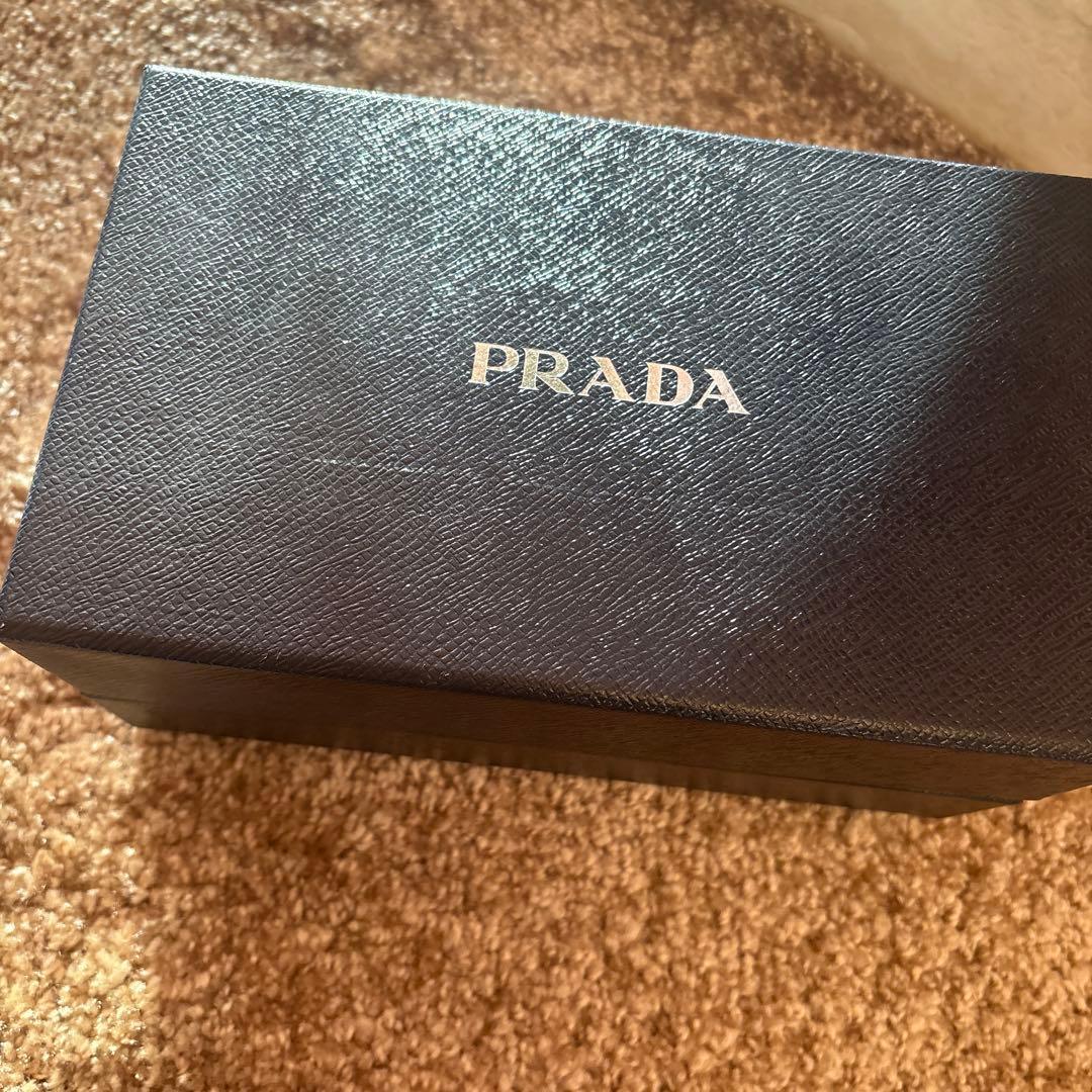 【新品未使用】PRADAのタンブラー