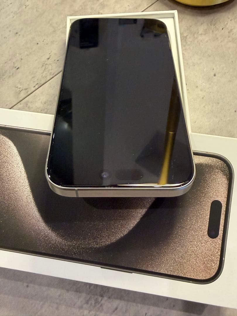 Apple iPhone 15pro 256GB バッテリー容量91%