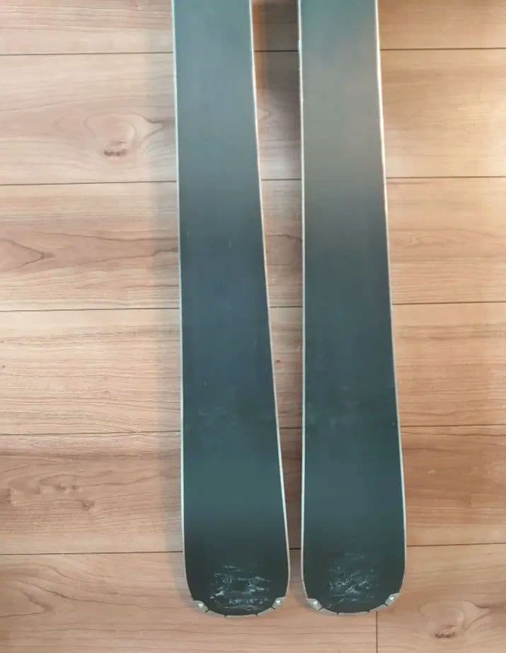 Rossignolスキー板／LOOKビンディングセット