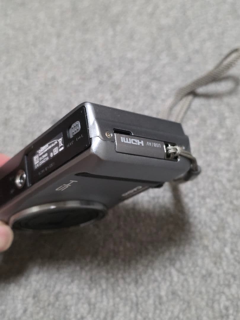 CASIO EXILIM EX-ZR400コンパクトデジタルカメラ