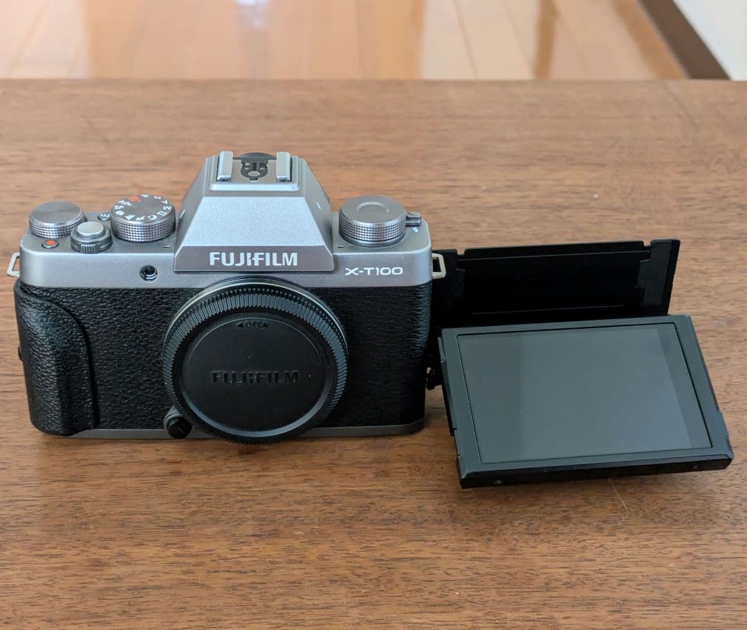 【こーだい】FUJIFILM X-T100 レンズ XC15-45mm