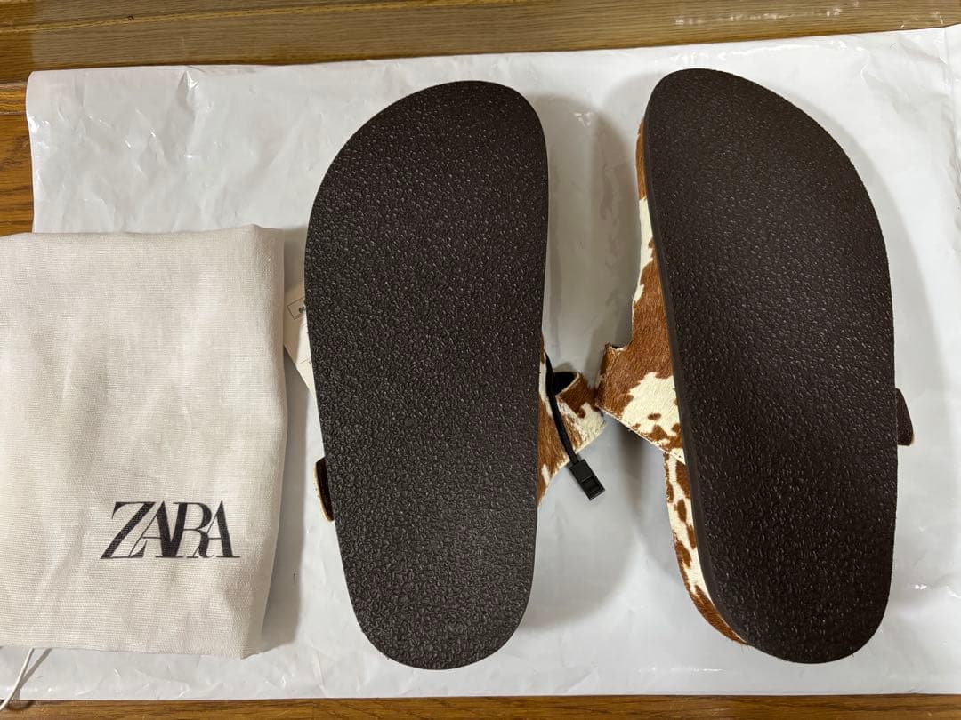 ZARA ザラ 牛柄 サボ サンダル ハラコ調 35 未使用 保存袋付き