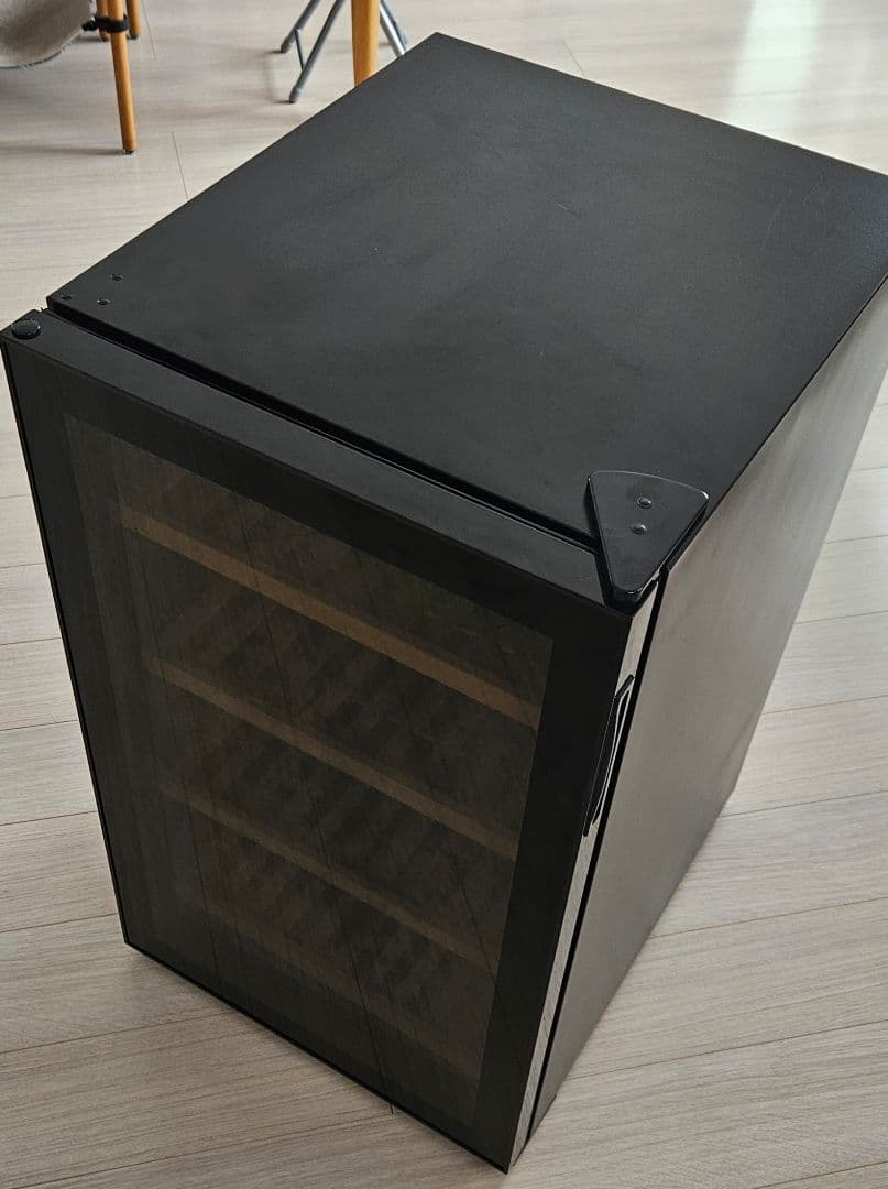 【中古】三ツ星貿易 ワインクーラー 110L 32本収納 MB-6110C