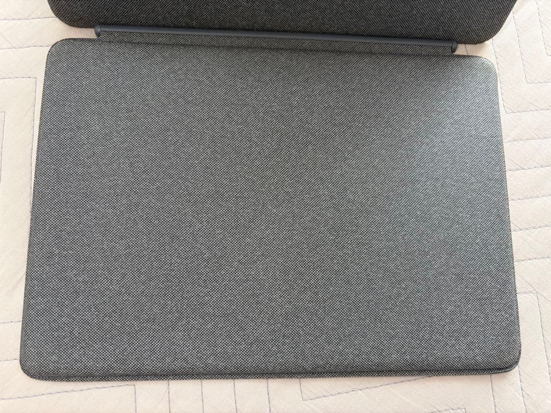 logicool COMBO TOUCH iPadケース　第7世代　第8世代