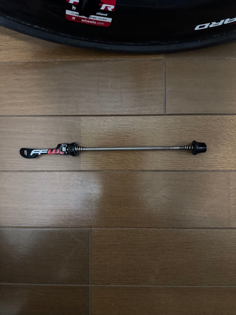 FFWD カーボンホイール DT Swiss 240