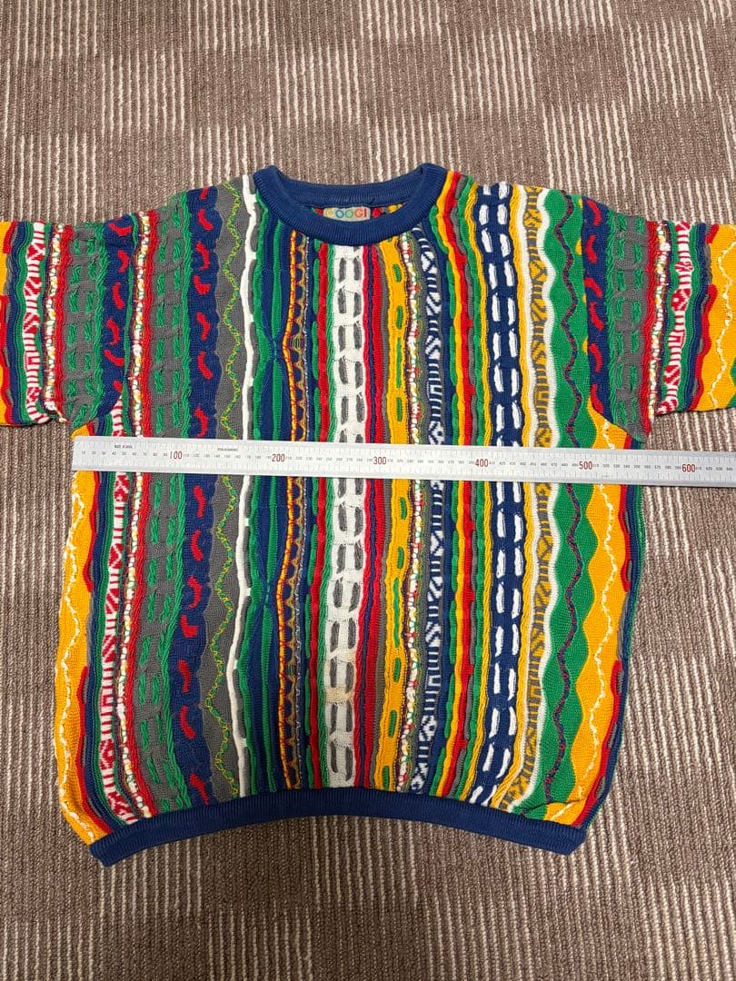 クージーCOOGIの3Dニットセーター　古着総柄オーストラリア製