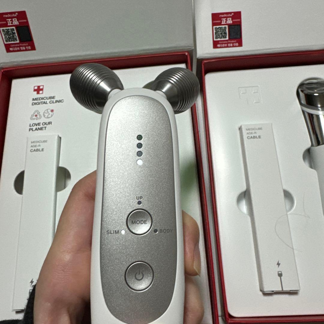 メディキューブ　ダーマエアショット　AGE-R 2点セット