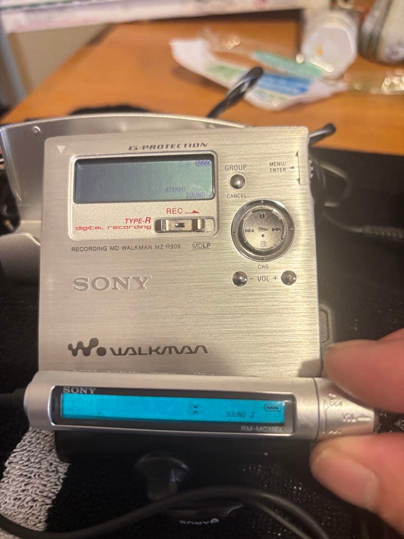 SONY ウォークマン MDプレーヤーMZ-R909