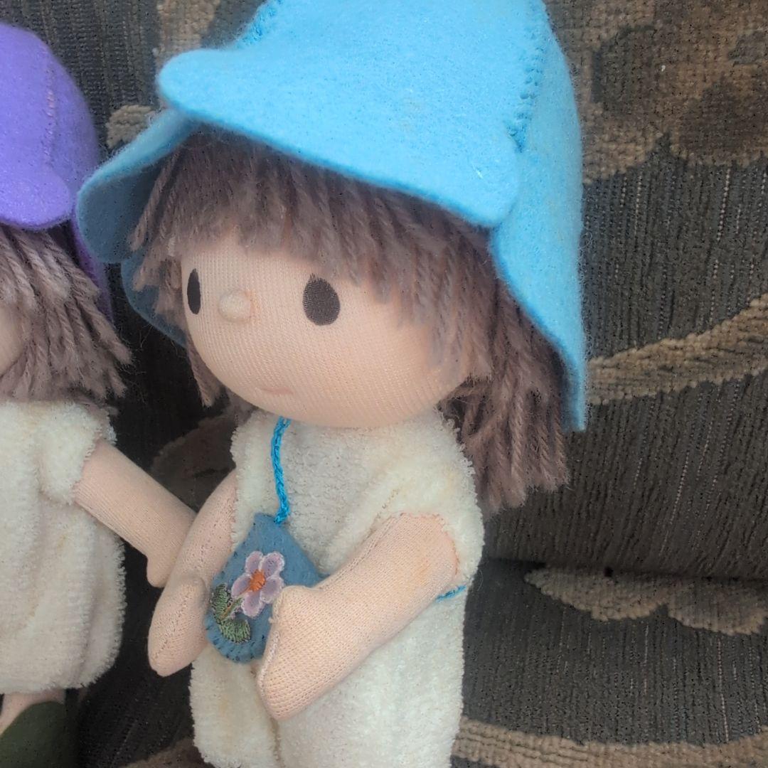 米山京子先生の教室で作りました。紫と青の帽子の人形2体セット