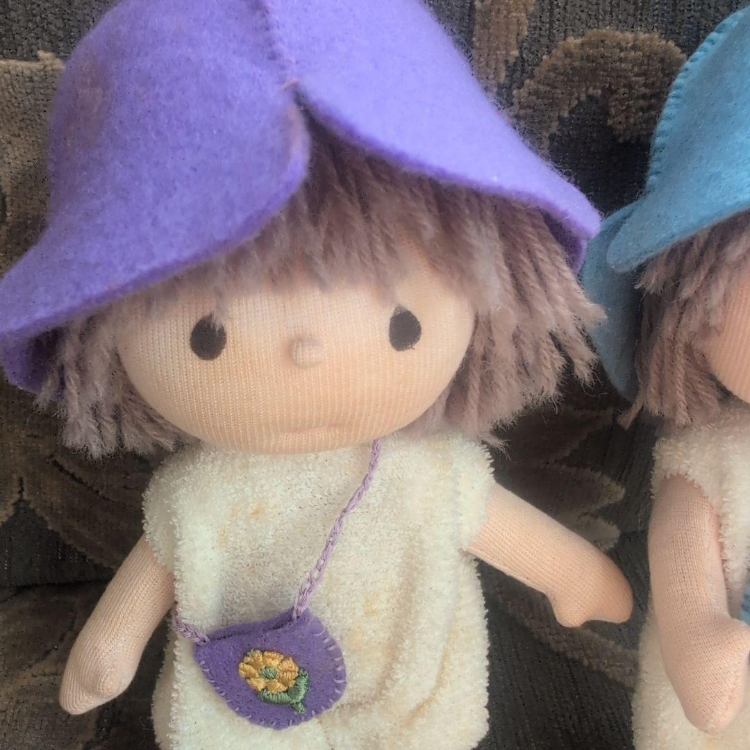 米山京子先生の教室で作りました。紫と青の帽子の人形2体セット