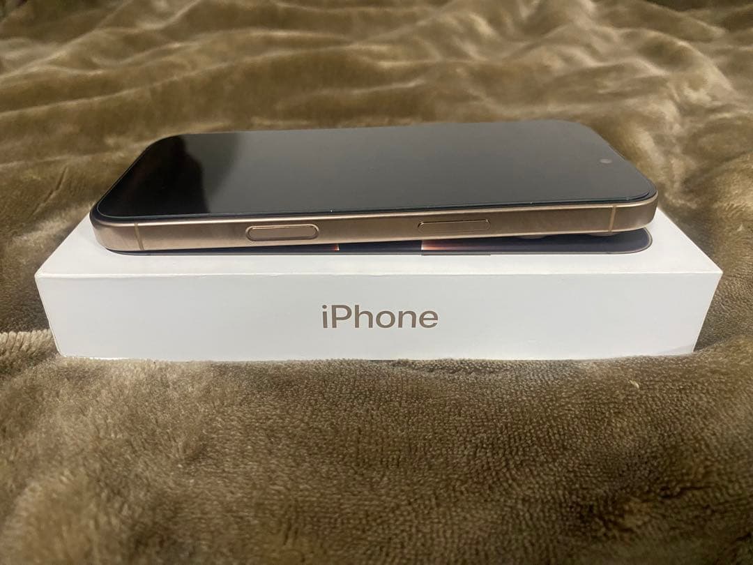 iPhone 16 Pro 256GB - デザートチタニウム - Simフリー