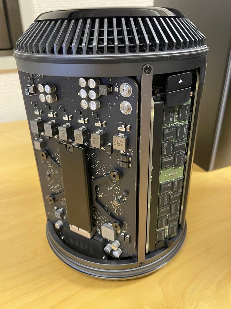 Mac Pro Late 2013/3GHz/64GB/250GB（ジャンク）