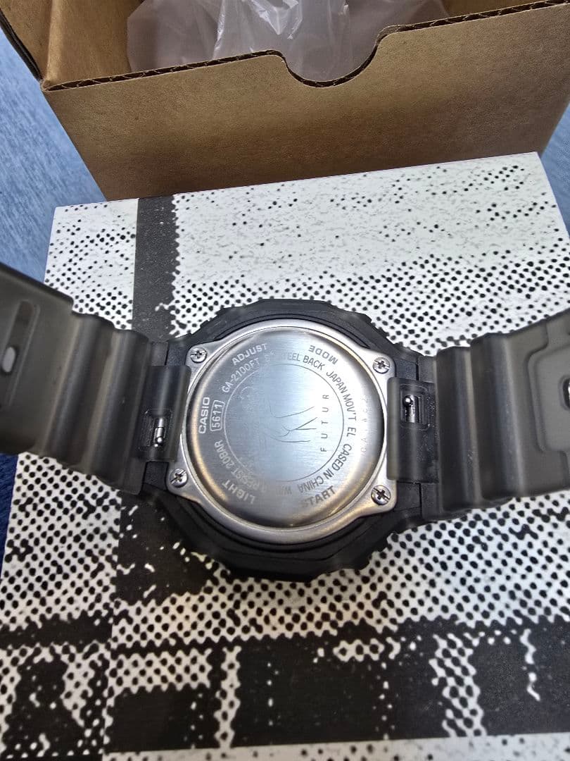 futur カシオ ジーショック GA-2100FT-8AJR