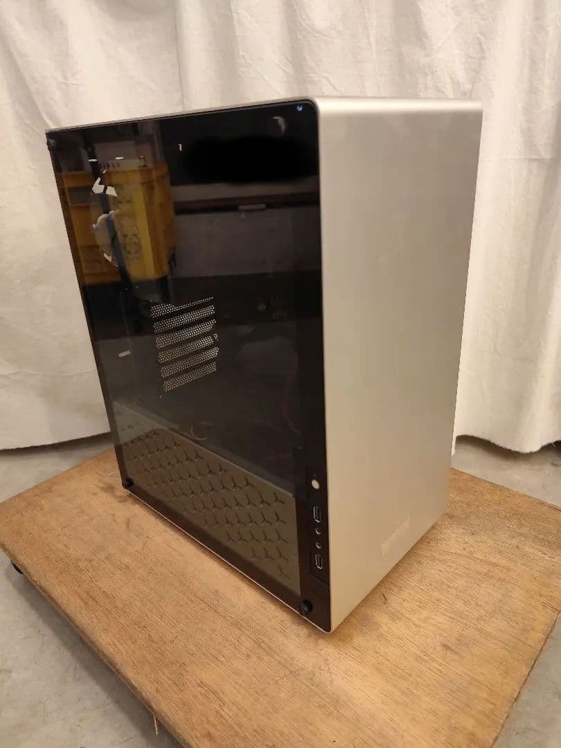 Windows11パソコン　I7-7700　メモリ32GB　SSD250gb