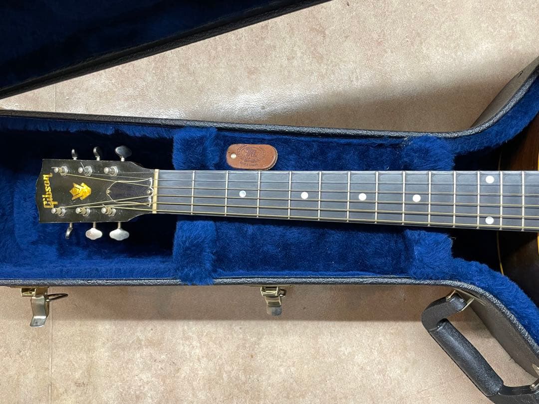 USA製 GIBSON J-45 エレアコ　ギター 専用ケース付 送料無料！美品