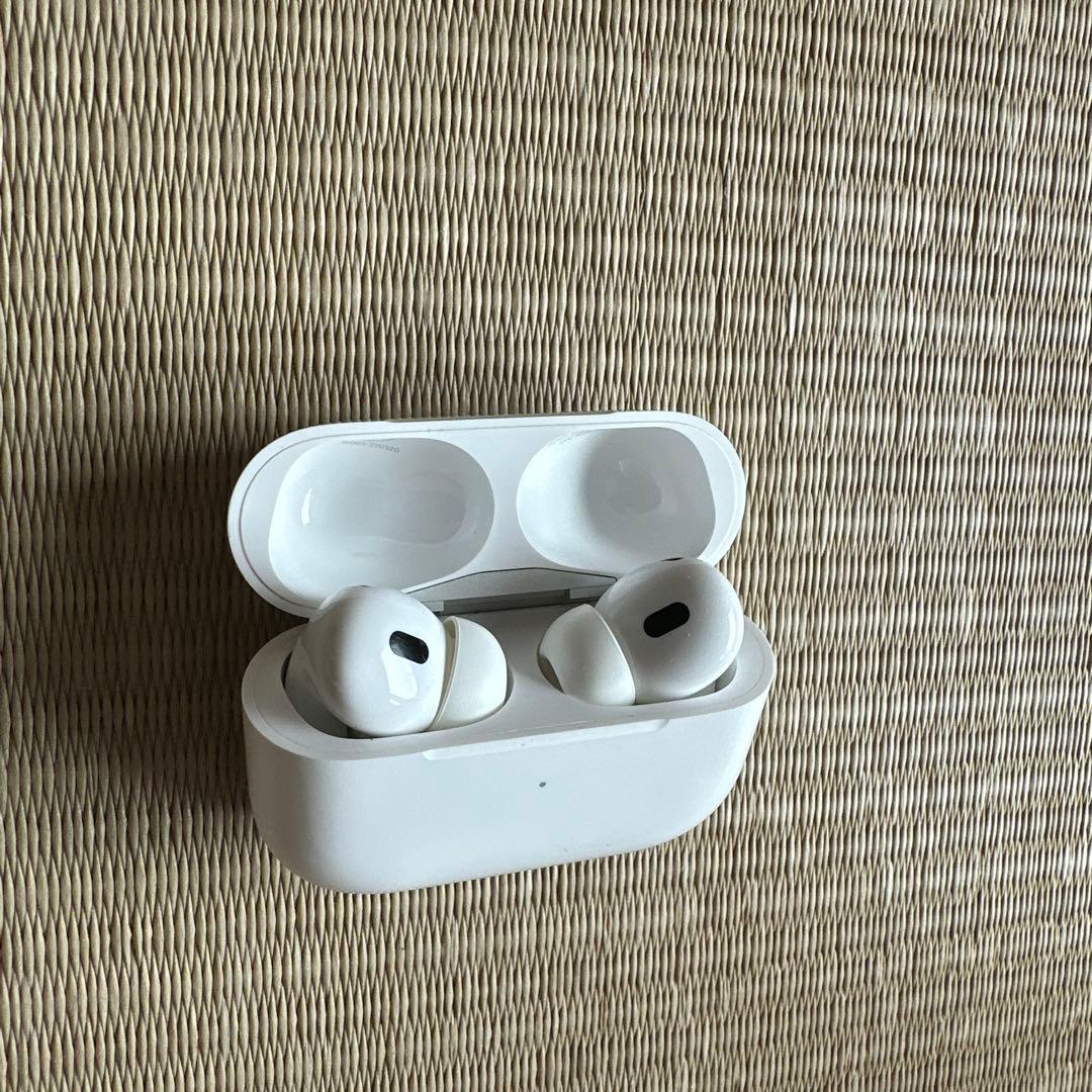 AirPods Pro 第2世代　Lightning