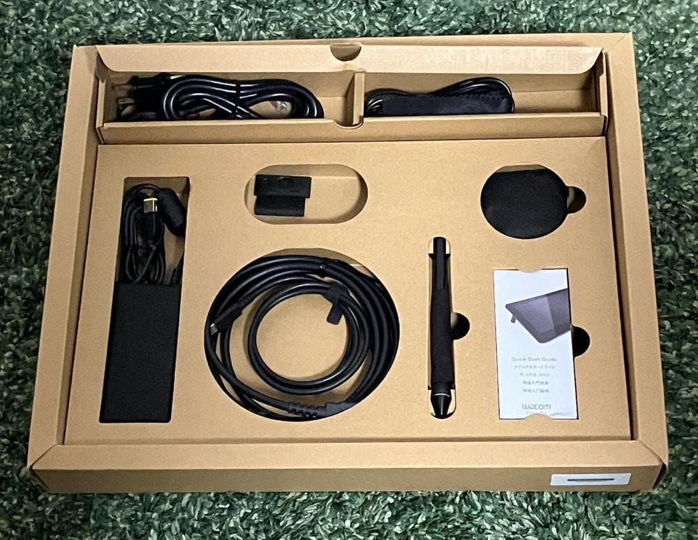 液タブ・ペンタブ WACOM Cintiq Pro 16(2021) DTH167K0D