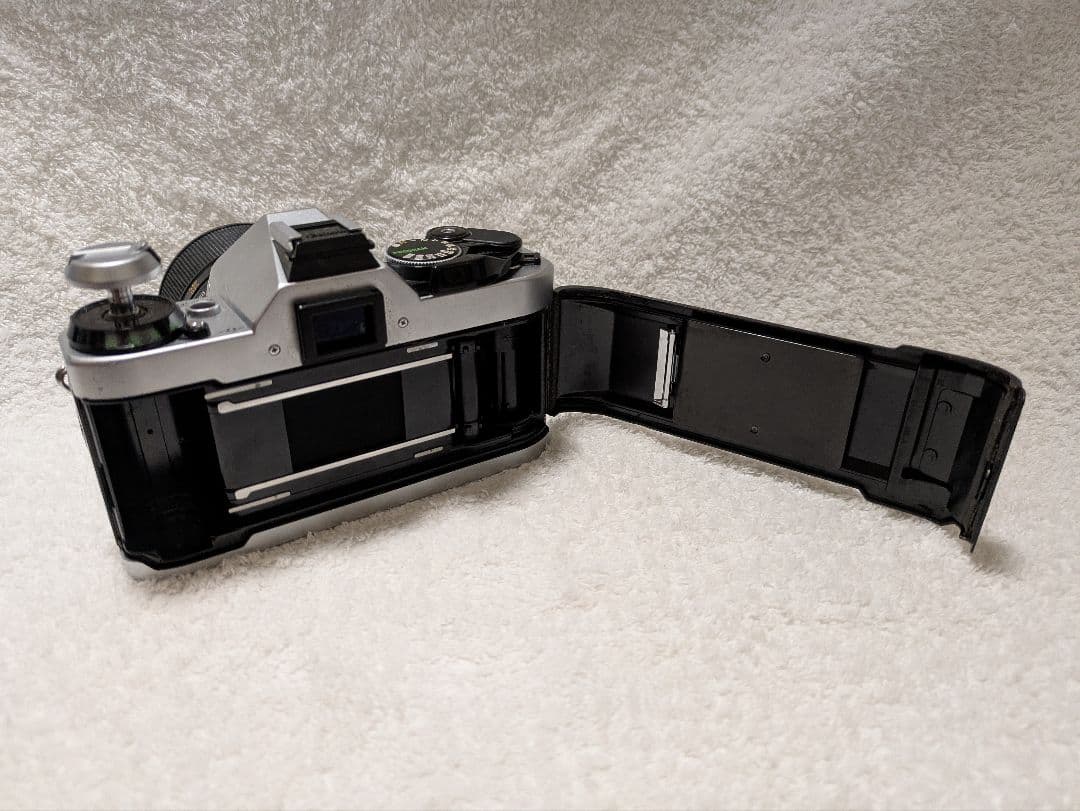 Canon AE-1 フィルムカメラ Tamronレンズ付き