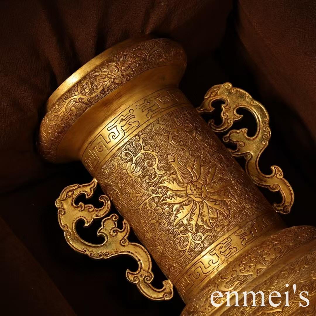 中国古美術・旧蔵鎏金の盤龍花瓶・純手作り・純銅製・高浮彫・案頭・文房・風水開運