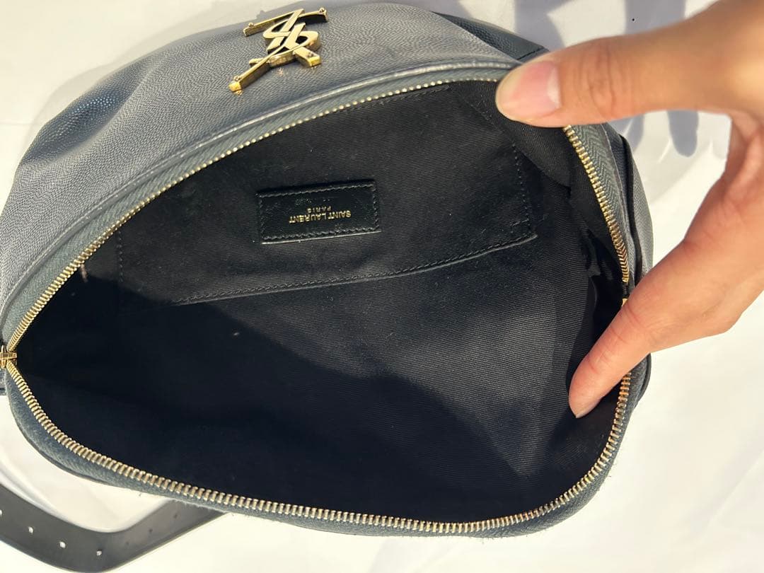 SAINT LAURENT ネイビー ボディバッグ