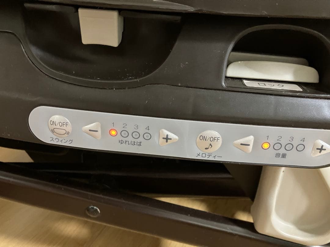 コンビネムリラAUTO SWING抱っこプラスお譲り先様募集中です。