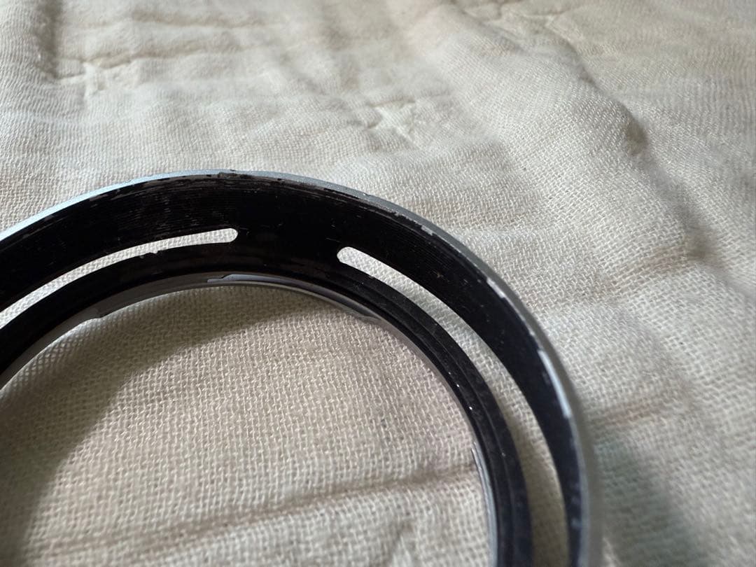 Fujifilm X100 デジタルカメラ ボディスーツ、レザーストラップ他