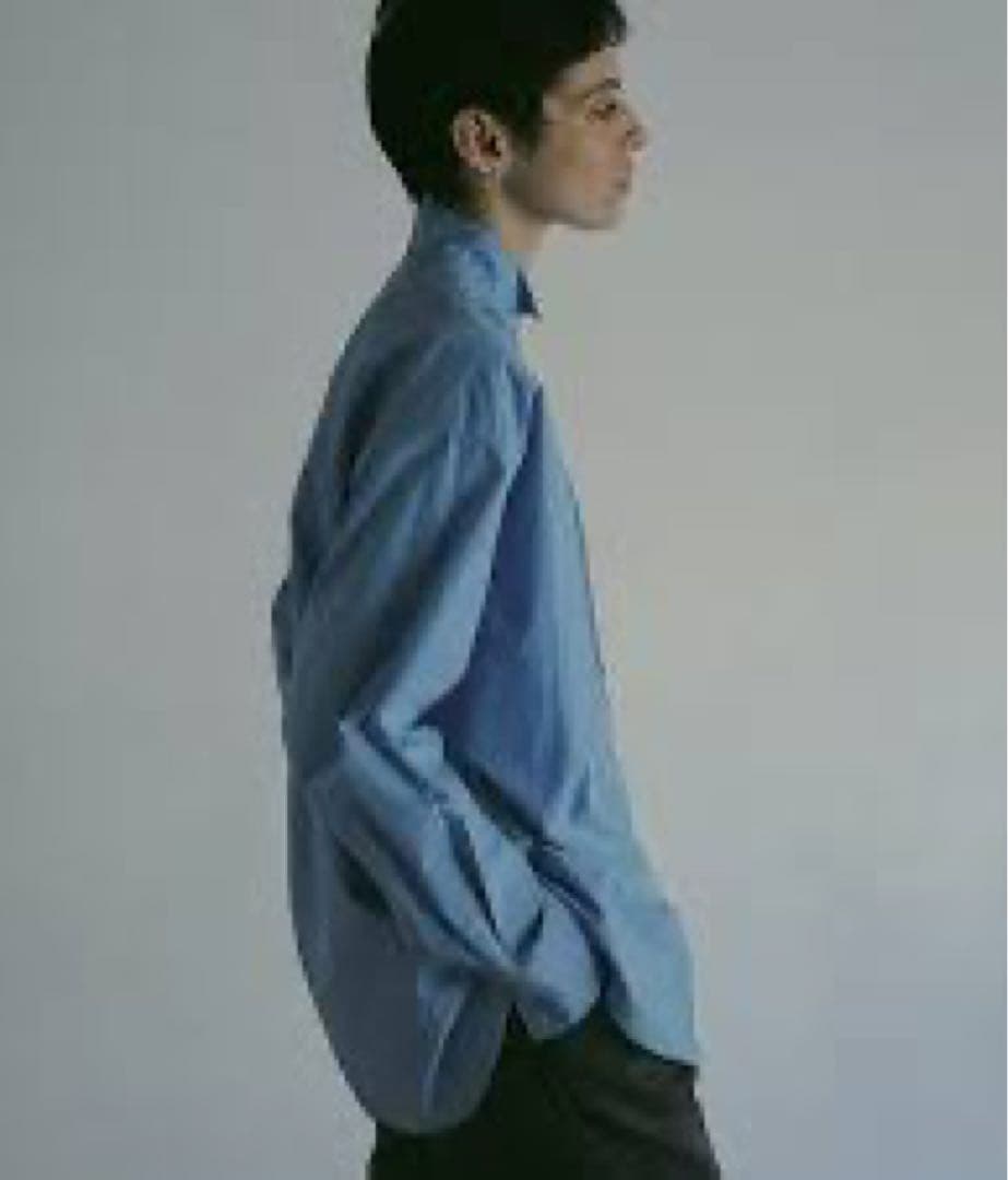 HER. フロントタックタキシードシャツ ブルー