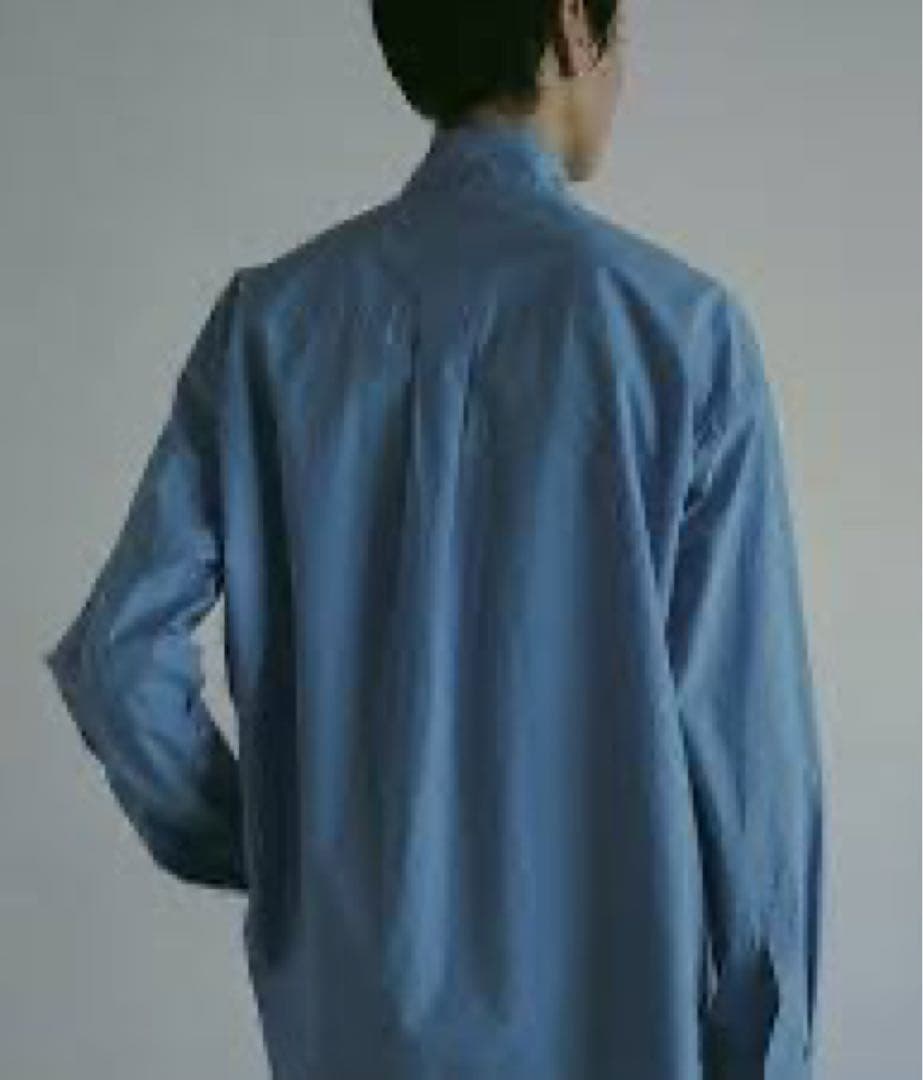 HER. フロントタックタキシードシャツ ブルー